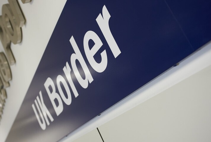 Image of border signage