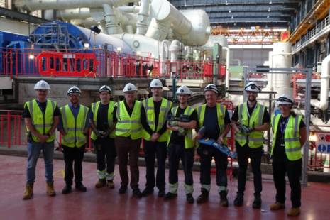 Oldbury cable cutting team in the turbine hall