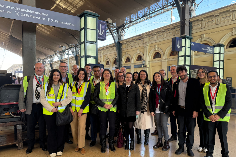 13 British companies visited Chile on Railway Mission