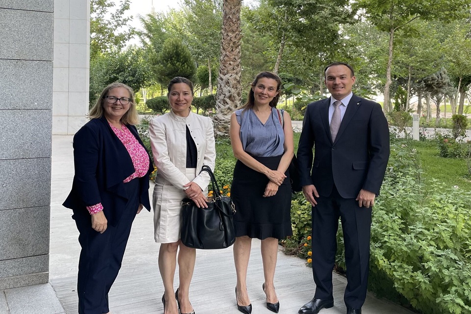 UK Export Finance makes historic first visit to Turkmenistan