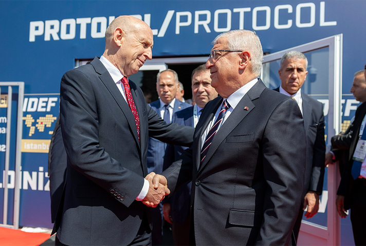 Defence Secretary John Healey and Türkiye Defence Minister Yaşar Güler at the International Defence Industry Fair in Istanbul.