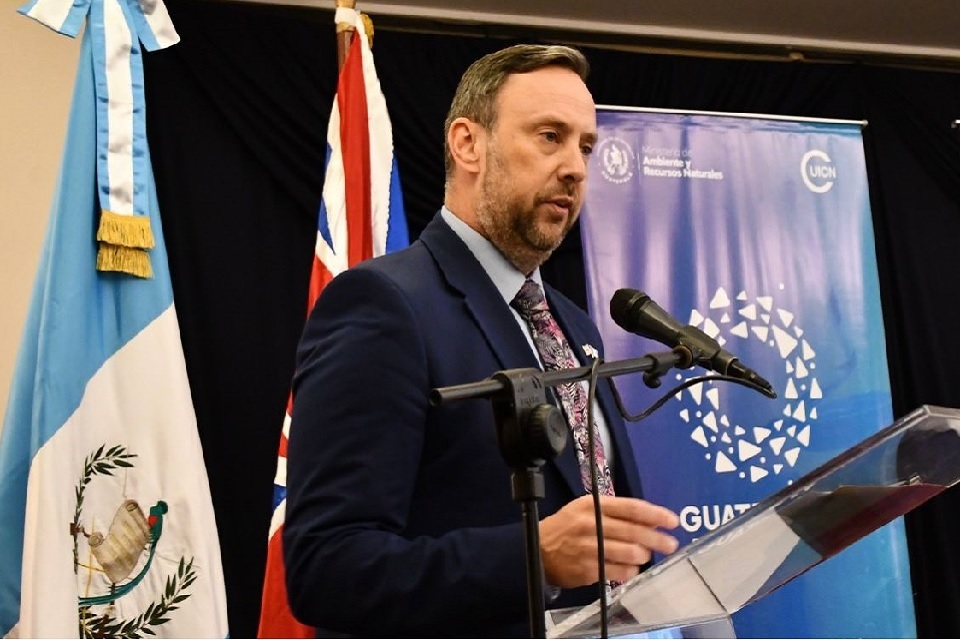 United Kingdom helps Guatemala to combat plastic pollution