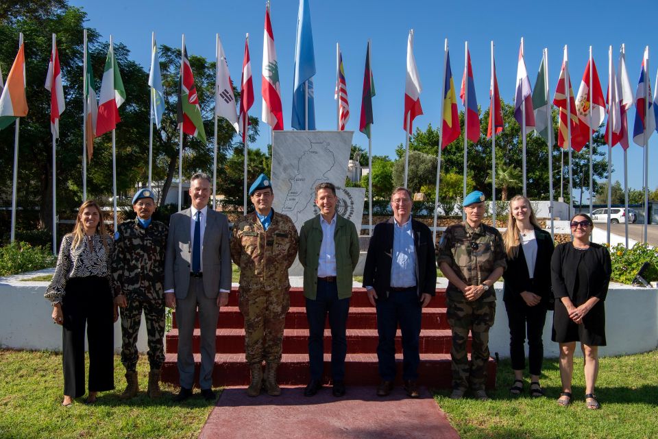 Turner with UNIFIL Commander