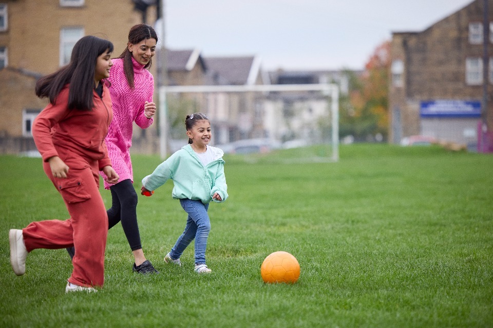 Nearly three in five parents expect children’s physical activity to drop this winter
as stars back new campaign to keep kids active