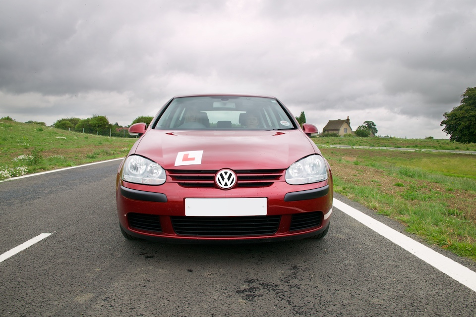 Mirror, signal, manoeuvres: Military driving examiners mobilised to cut test backlog