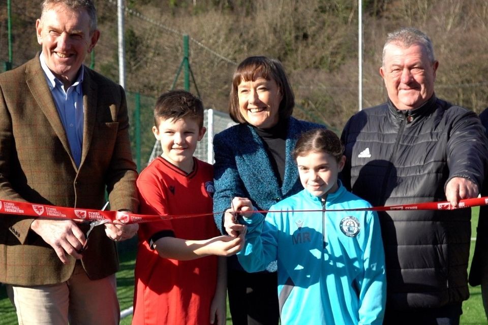 Welsh Secretary looks ahead to bright 2026 for Wales