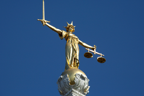 Lady Justice statue at Old Bailey
