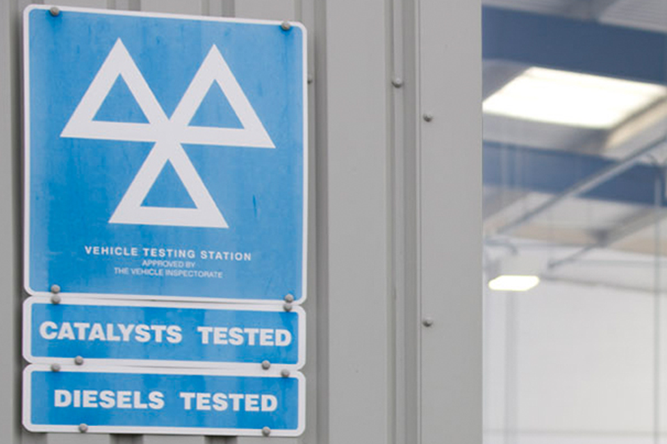 MOT fraudsters handed suspended sentences for untested vehicles
