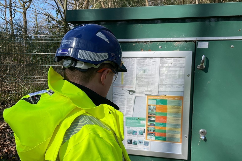 Seven new teams in the South East protect rivers from pollution