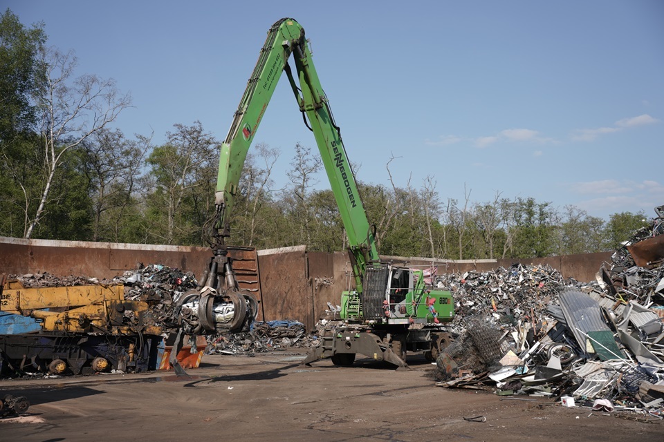 Councils urged to crush more fly tippers’ vehicles