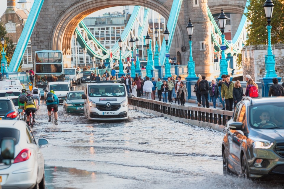 Advancing national capability in surface water flood forecasting