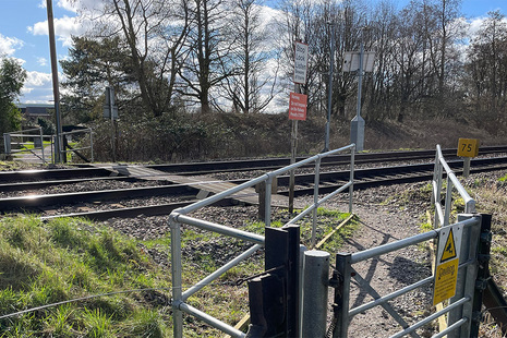 Pewsey footpath crossing.
