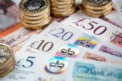 Bank notes and coins