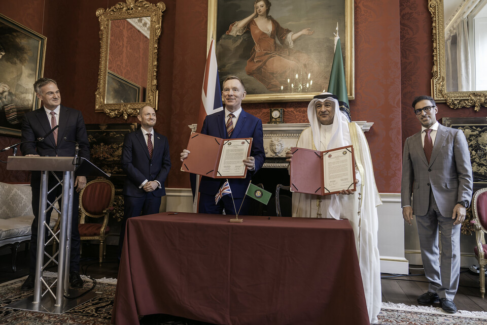 UK and Gulf strike historic multi-billion-pound trade deal 