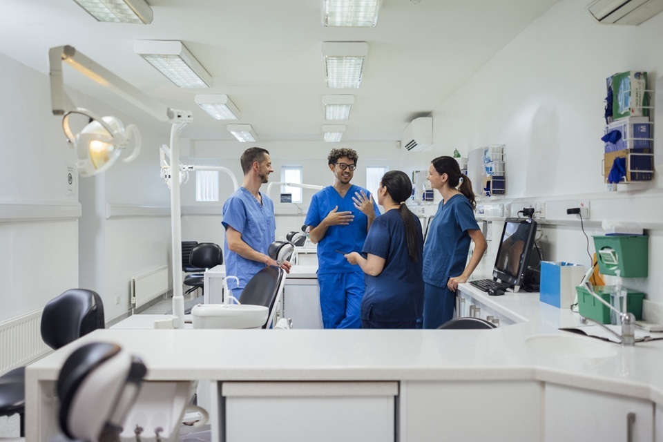 Brand new dental school places in 'dental deserts'
