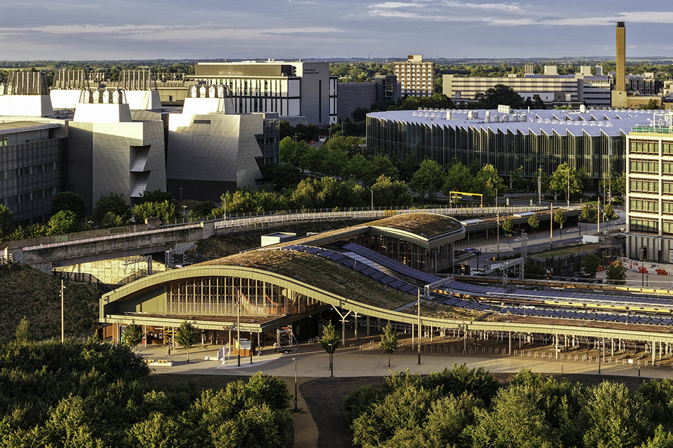 Cambridge South station opens
