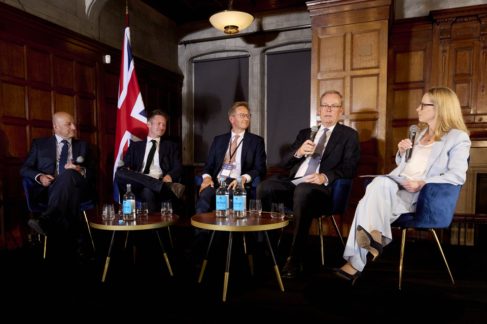 Public bodies mobilise £50 billion to drive UK economic growth and support over 802,000 jobs