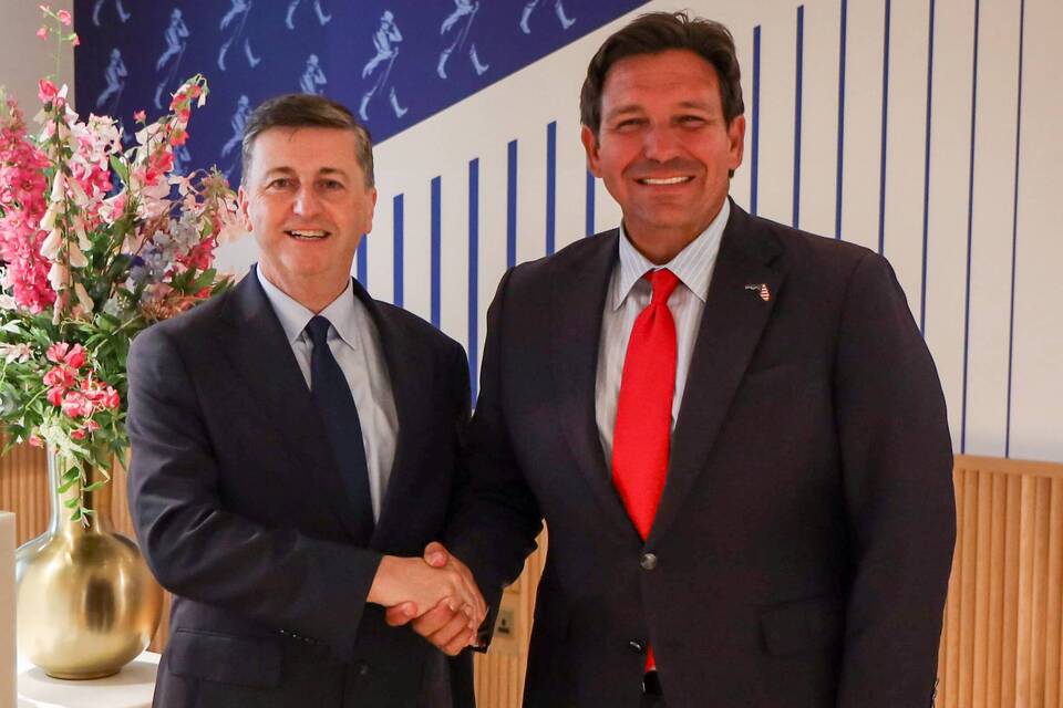 Ties strengthened as Secretary of State meets Governor DeSantis