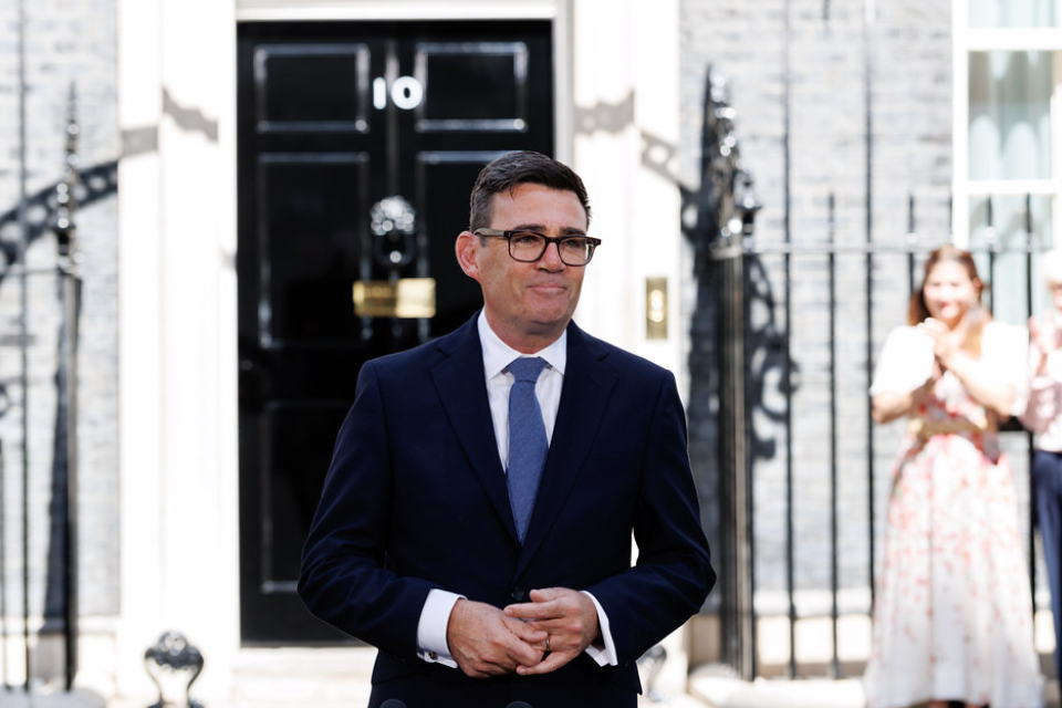 PM_doorstep_number 10_Downing_Street